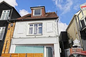 Front of Porperty- click for photo gallery